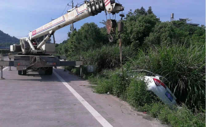 萧山区重载吊车救援 萧山区重载吊车救援